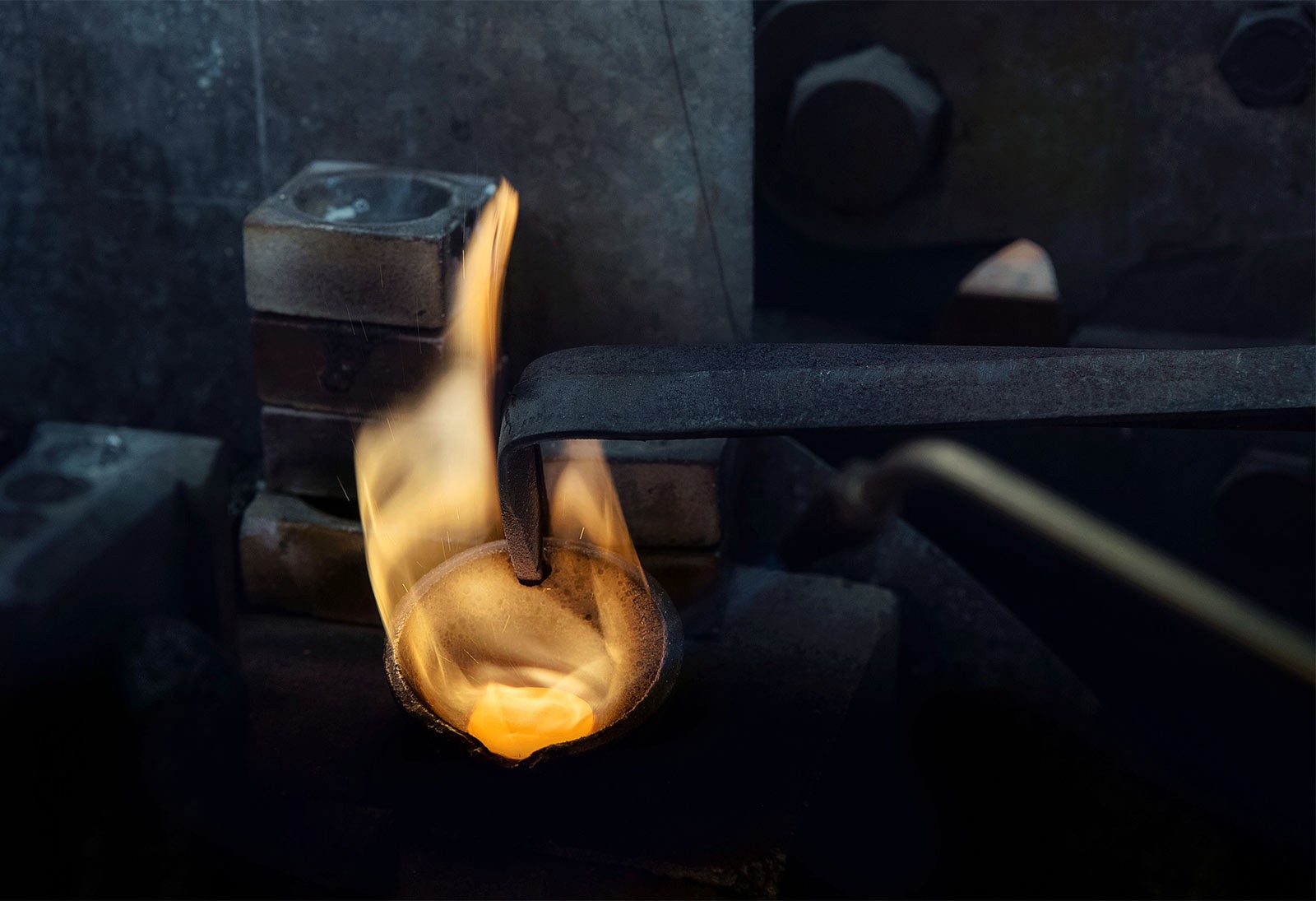 4. Melting the metal. Hand made jewellery manufacturing in the jewellery workshop of Julian Bartrom