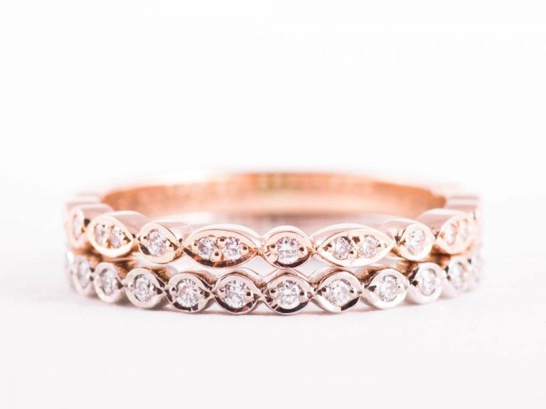 Ladies diamond wedding ring set in platinum and rose gold by Auckland jewellery designer Julian Bartrom Jewellery.